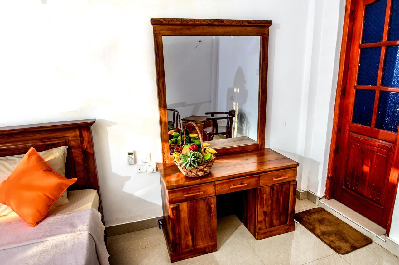 Heavens Door Guest Inn Kandy Exterior photo